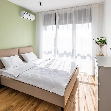 New Building On Shevchenko Street, Center