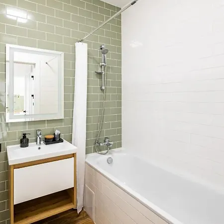 דירה New Building On Shevchenko Street, Center לבוב